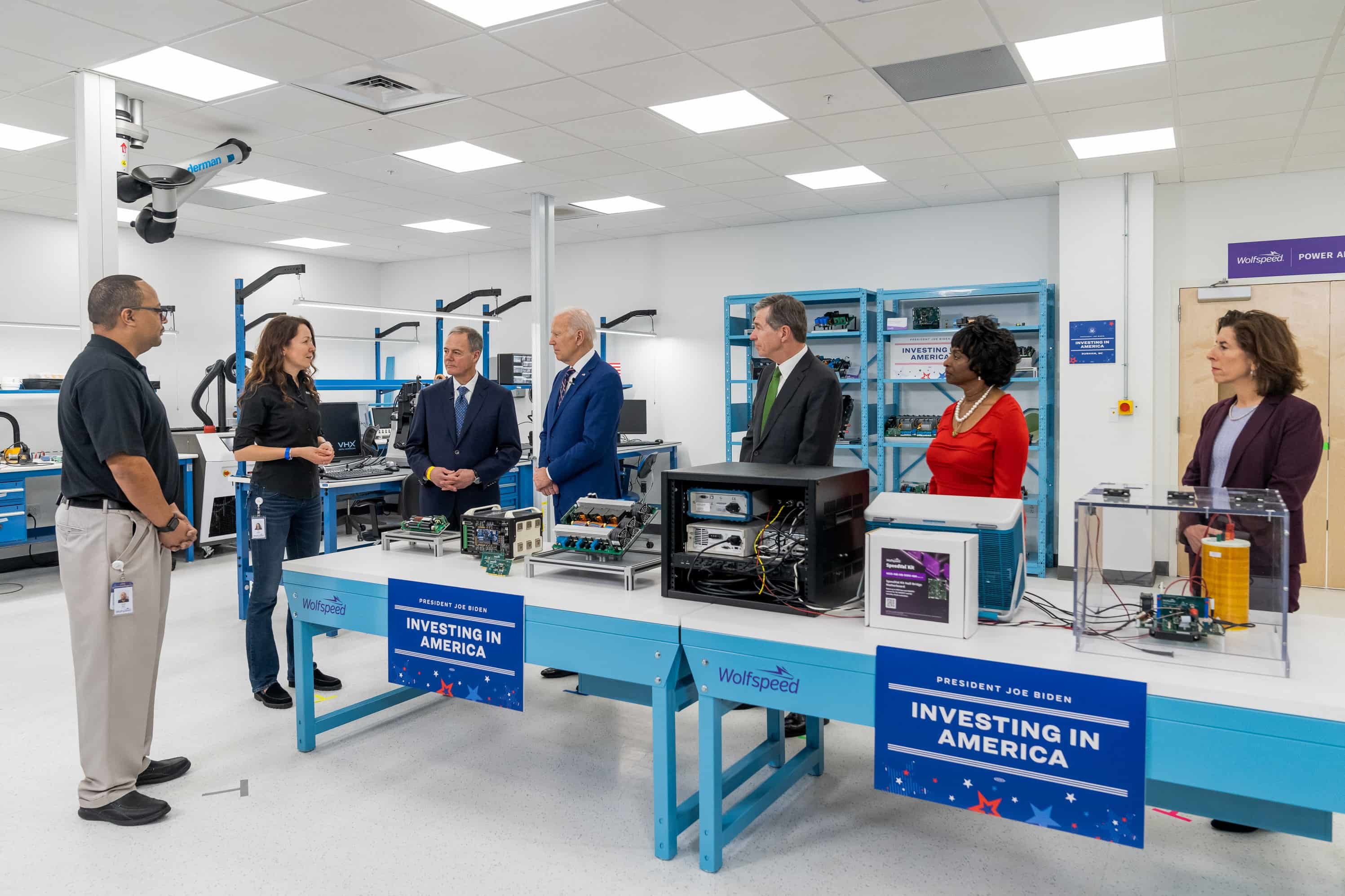 US President Joe Biden receives a briefing at the Wolfspeed semiconductor manufacturing facility, 28 March 2023, Durham, North Carolina. (White House/Cameron Smith/Flickr)