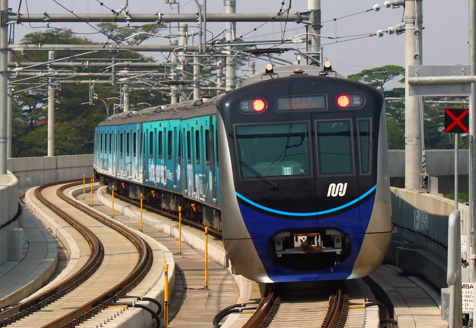 Jakarta MRT TS11 leaving Haji Nawi Station.