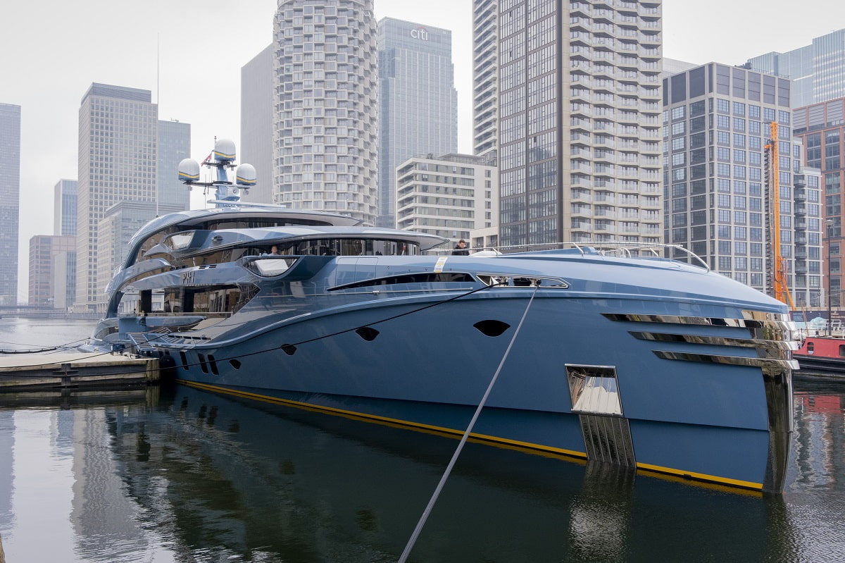 A Russian-owned superyacht, valued at £38 million, is seized at “Dollar Bay” in London’s Docklands, 30 March 2022 (Richard Baker/In Pictures via Getty Images)